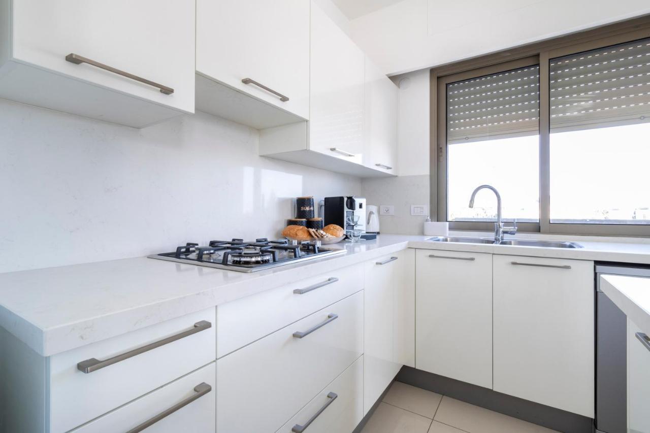 Luxury Three-Bedroom/Terrace Over Old City View Jerusalem Exterior photo